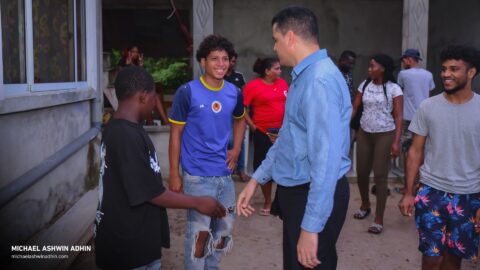https://michaelashwinadhin.com/wp-content/uploads/2025/02/Bezoek-Familie-Imamdi-06.02.2025-Michael-Ashwin-Adhin-NDP-Suriname-11.jpg