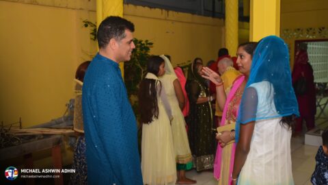 https://michaelashwinadhin.com/wp-content/uploads/2025/02/Bezoek-Shivatri-Mandir-26-02-2025-Michael-Ashwin-Adhin-14.jpg