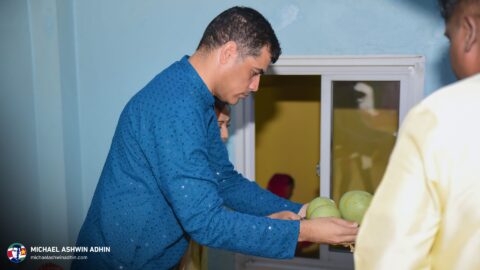 https://michaelashwinadhin.com/wp-content/uploads/2025/02/Bezoek-Shivatri-Mandir-26-02-2025-Michael-Ashwin-Adhin-20.jpg