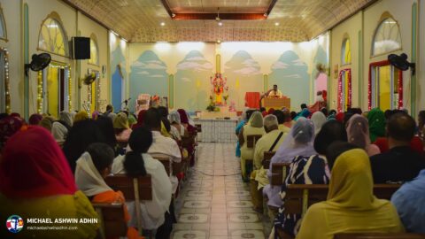 https://michaelashwinadhin.com/wp-content/uploads/2025/02/Bezoek-Shivatri-Mandir-26-02-2025-Michael-Ashwin-Adhin-26.jpg