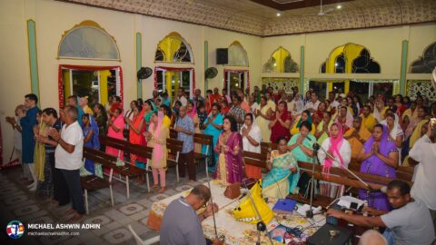 https://michaelashwinadhin.com/wp-content/uploads/2025/02/Bezoek-Shivatri-Mandir-26-02-2025-Michael-Ashwin-Adhin-37.jpg