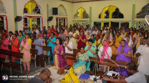 https://michaelashwinadhin.com/wp-content/uploads/2025/02/Bezoek-Shivatri-Mandir-26-02-2025-Michael-Ashwin-Adhin-38.jpg