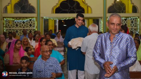 https://michaelashwinadhin.com/wp-content/uploads/2025/02/Bezoek-Shivatri-Mandir-26-02-2025-Michael-Ashwin-Adhin-4.jpg