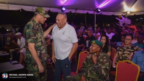 https://michaelashwinadhin.com/wp-content/uploads/2025/02/Dag-van-de-Revolutie-Suriname-25.02.2025-Michael-Ashwin-Adhin-70.jpg