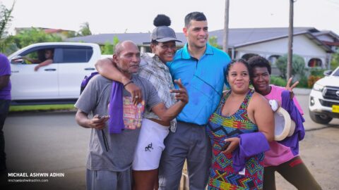 https://michaelashwinadhin.com/wp-content/uploads/2025/02/Huis-aan-Huis-Welgelegen-09.02.2025-Michael-Ashwin-Adhin-NDP-Suriname-29.jpg