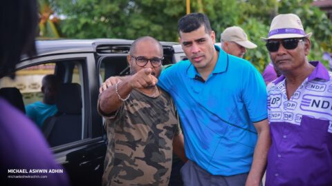 https://michaelashwinadhin.com/wp-content/uploads/2025/02/Huis-aan-Huis-Welgelegen-09.02.2025-Michael-Ashwin-Adhin-NDP-Suriname-55.jpg