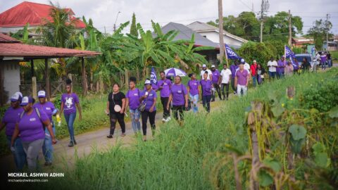 https://michaelashwinadhin.com/wp-content/uploads/2025/02/Huis-aan-Huis-Welgelegen-09.02.2025-Michael-Ashwin-Adhin-NDP-Suriname-61.jpg