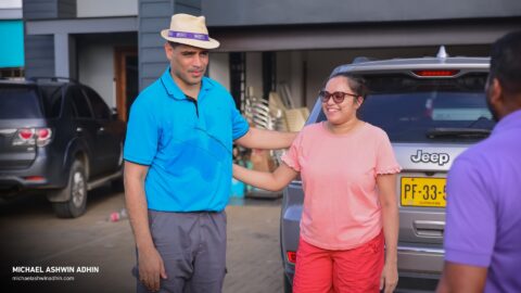 https://michaelashwinadhin.com/wp-content/uploads/2025/02/Huis-aan-Huis-Welgelegen-09.02.2025-Michael-Ashwin-Adhin-NDP-Suriname-64.jpg