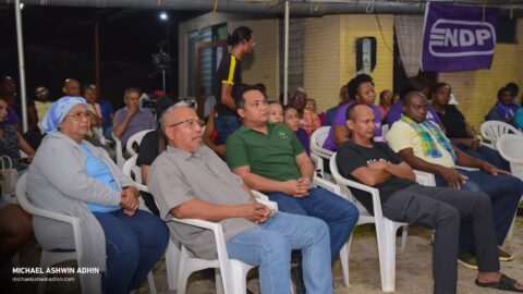 https://michaelashwinadhin.com/wp-content/uploads/2025/02/NDP-Ondro-Oso-Vergadering-Mottonshoop-Kwatta-22.01.2025-Michael-Ashwin-Adhin-10-.jpg