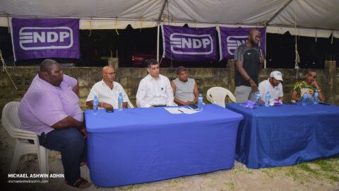 https://michaelashwinadhin.com/wp-content/uploads/2025/02/NDP-Ondro-Oso-Vergadering-Mottonshoop-Kwatta-22.01.2025-Michael-Ashwin-Adhin-14-.jpg