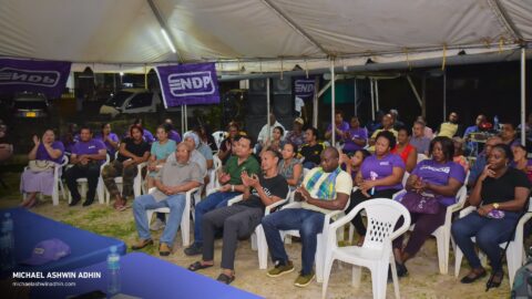 https://michaelashwinadhin.com/wp-content/uploads/2025/02/NDP-Ondro-Oso-Vergadering-Mottonshoop-Kwatta-22.01.2025-Michael-Ashwin-Adhin-17-.jpg