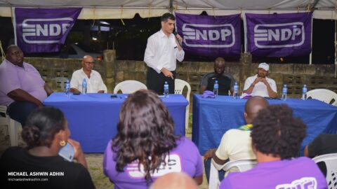 https://michaelashwinadhin.com/wp-content/uploads/2025/02/NDP-Ondro-Oso-Vergadering-Mottonshoop-Kwatta-22.01.2025-Michael-Ashwin-Adhin-26-.jpg