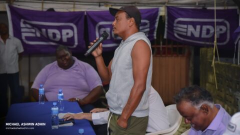 https://michaelashwinadhin.com/wp-content/uploads/2025/02/NDP-Ondro-Oso-Vergadering-Mottonshoop-Kwatta-22.01.2025-Michael-Ashwin-Adhin-6-.jpg