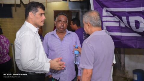https://michaelashwinadhin.com/wp-content/uploads/2025/02/NDP-Ondro-Oso-Vergadering-Mottonshoop-Kwatta-22.01.2025-Michael-Ashwin-Adhin-65-.jpg