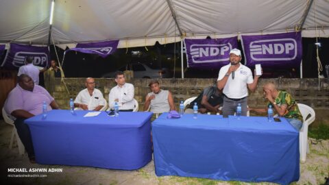 https://michaelashwinadhin.com/wp-content/uploads/2025/02/NDP-Ondro-Oso-Vergadering-Mottonshoop-Kwatta-22.01.2025-Michael-Ashwin-Adhin-9-.jpg