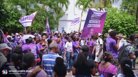 https://michaelashwinadhin.com/wp-content/uploads/2025/02/NDP-Suriname-Inschrijving-bij-CHS-22.02.2025-Michael-Ashwin-Adhin-a10.jpg