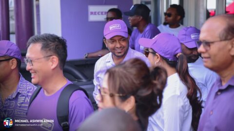 https://michaelashwinadhin.com/wp-content/uploads/2025/02/NDP-Suriname-Inschrijving-bij-CHS-22.02.2025-Michael-Ashwin-Adhin-a16.jpg