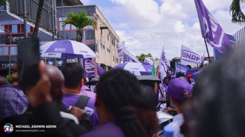 https://michaelashwinadhin.com/wp-content/uploads/2025/02/NDP-Suriname-Inschrijving-bij-CHS-22.02.2025-Michael-Ashwin-Adhin-a19.jpg