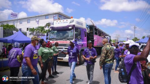 https://michaelashwinadhin.com/wp-content/uploads/2025/02/NDP-Suriname-Inschrijving-bij-CHS-22.02.2025-Michael-Ashwin-Adhin-a21.jpg