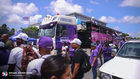 https://michaelashwinadhin.com/wp-content/uploads/2025/02/NDP-Suriname-Inschrijving-bij-CHS-22.02.2025-Michael-Ashwin-Adhin-a23.jpg