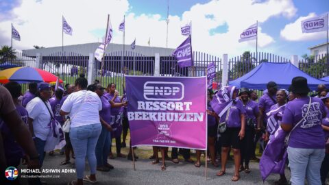 https://michaelashwinadhin.com/wp-content/uploads/2025/02/NDP-Suriname-Inschrijving-bij-CHS-22.02.2025-Michael-Ashwin-Adhin-a26.jpg