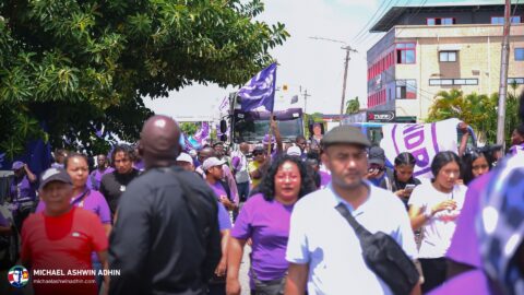https://michaelashwinadhin.com/wp-content/uploads/2025/02/NDP-Suriname-Inschrijving-bij-CHS-22.02.2025-Michael-Ashwin-Adhin-a27.jpg
