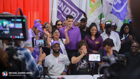 https://michaelashwinadhin.com/wp-content/uploads/2025/02/NDP-Suriname-Inschrijving-bij-CHS-22.02.2025-Michael-Ashwin-Adhin-a74.jpg