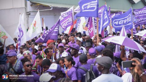 https://michaelashwinadhin.com/wp-content/uploads/2025/02/NDP-Suriname-Inschrijving-bij-CHS-22.02.2025-Michael-Ashwin-Adhin-a83.jpg