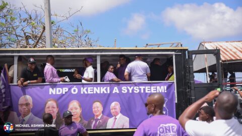 https://michaelashwinadhin.com/wp-content/uploads/2025/02/NDP-Suriname-Inschrijving-bij-CHS-22.02.2025-Michael-Ashwin-Adhin-a86.jpg