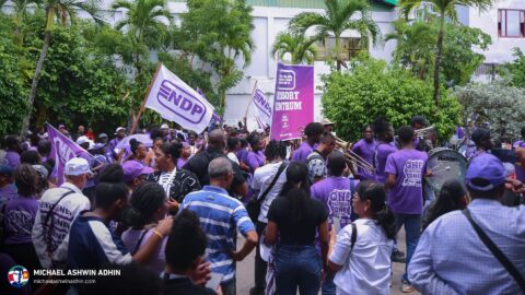 https://michaelashwinadhin.com/wp-content/uploads/2025/02/NDP-Suriname-Inschrijving-bij-CHS-22.02.2025-Michael-Ashwin-Adhin-a9.jpg
