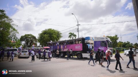 https://michaelashwinadhin.com/wp-content/uploads/2025/02/NDP-Suriname-Inschrijving-bij-CHS-22.02.2025-Michael-Ashwin-Adhin-a93.jpg