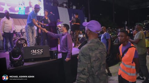 https://michaelashwinadhin.com/wp-content/uploads/2025/02/NDP-Suriname-Massameeting-22.02.2025-Michael-Ashwin-Adhin-115.jpg