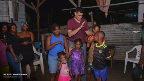 https://michaelashwinadhin.com/wp-content/uploads/2025/02/Ondro-Osso-Vergadering-Ephraimszegenweg-11.02.2025-Michael-Ashwin-Adhin-NDP-Suriname-2.jpg