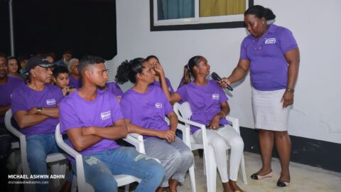 https://michaelashwinadhin.com/wp-content/uploads/2025/02/Ondro-Osso-Vergadering-Kwepiweg-03.02.2025-Michael-Ashwin-Adhin-NDP-Suriname-18-1.jpg