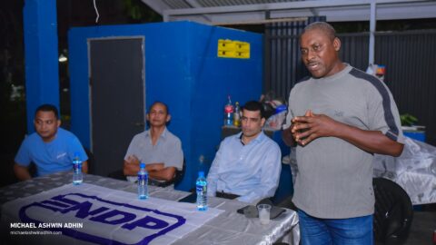 https://michaelashwinadhin.com/wp-content/uploads/2025/02/Ondro-Osso-Vergadering-Palisadeweg-01.02.2025-Michael-Ashwin-Adhin-NDP-Suriname-2.jpg