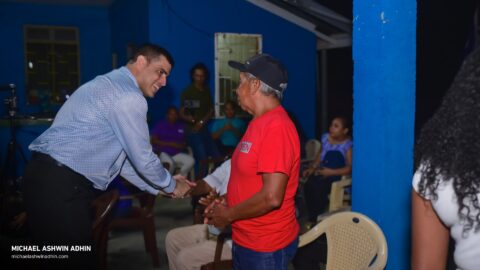 https://michaelashwinadhin.com/wp-content/uploads/2025/02/Ondro-Osso-Vergadering-Palisadeweg-01.02.2025-Michael-Ashwin-Adhin-NDP-Suriname-21.jpg