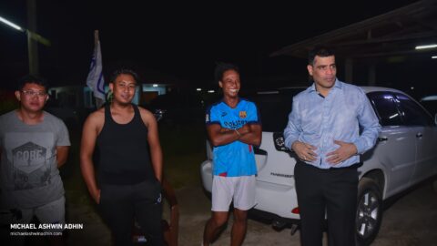 https://michaelashwinadhin.com/wp-content/uploads/2025/02/Ondro-Osso-Vergadering-Palisadeweg-01.02.2025-Michael-Ashwin-Adhin-NDP-Suriname-24.jpg