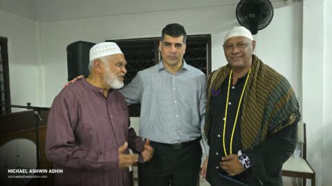 https://michaelashwinadhin.com/wp-content/uploads/2025/02/Rouwdienst-Familie-Dahoe-12.01.2025-Michael-Ashwin-Adhin-NDP-Suriname-8.jpg