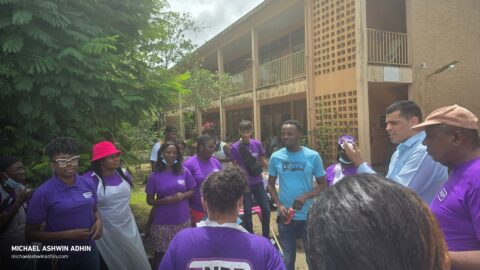 https://michaelashwinadhin.com/wp-content/uploads/2025/02/Schoonmaakactiviteit-Huize-Ashiana-Donatie-voedingsmiddelen-07.02.2025-Michael-Ashwin-Adhin-NDP-Suriname-10.jpg