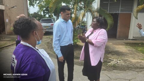 https://michaelashwinadhin.com/wp-content/uploads/2025/02/Schoonmaakactiviteit-Huize-Ashiana-Donatie-voedingsmiddelen-07.02.2025-Michael-Ashwin-Adhin-NDP-Suriname-13.jpg