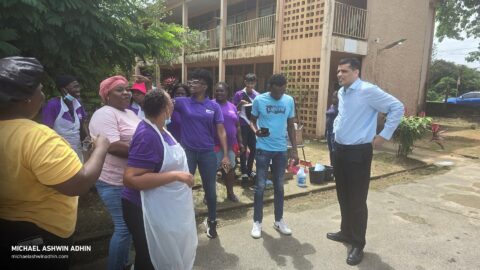 https://michaelashwinadhin.com/wp-content/uploads/2025/02/Schoonmaakactiviteit-Huize-Ashiana-Donatie-voedingsmiddelen-07.02.2025-Michael-Ashwin-Adhin-NDP-Suriname-8.jpg