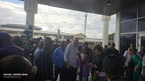 https://michaelashwinadhin.com/wp-content/uploads/2025/02/Uitspraak-Hoger-Beroep-Michael-Ashwin-Adhin-NDP-Suriname-04.jpg