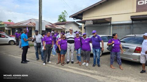 https://michaelashwinadhin.com/wp-content/uploads/2025/02/Veldwerk-Lelydorp-09.02.2025-Michael-Ashwin-Adhin-NDP-Suriname-1.jpg