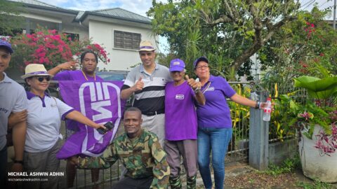 https://michaelashwinadhin.com/wp-content/uploads/2025/02/Veldwerk-Lelydorp-09.02.2025-Michael-Ashwin-Adhin-NDP-Suriname-14.jpg