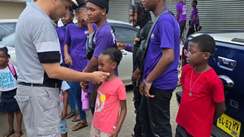 https://michaelashwinadhin.com/wp-content/uploads/2025/02/Veldwerk-Lelydorp-09.02.2025-Michael-Ashwin-Adhin-NDP-Suriname-4v.jpg