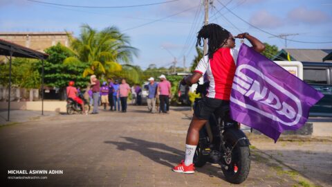 https://michaelashwinadhin.com/wp-content/uploads/2025/02/Veldwerk-Lelydorp-10.02.2025-Michael-Ashwin-Adhin-NDP-Suriname-17.jpg