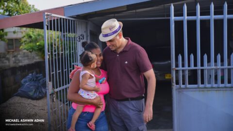 https://michaelashwinadhin.com/wp-content/uploads/2025/02/Veldwerk-Lelydorp-10.02.2025-Michael-Ashwin-Adhin-NDP-Suriname-25.jpg