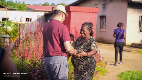 https://michaelashwinadhin.com/wp-content/uploads/2025/02/Veldwerk-Lelydorp-10.02.2025-Michael-Ashwin-Adhin-NDP-Suriname-28.jpg