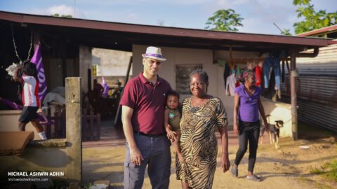 https://michaelashwinadhin.com/wp-content/uploads/2025/02/Veldwerk-Lelydorp-10.02.2025-Michael-Ashwin-Adhin-NDP-Suriname-30.jpg