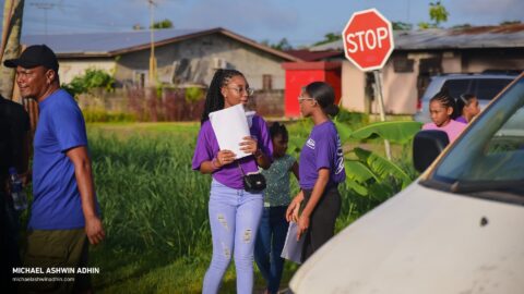 https://michaelashwinadhin.com/wp-content/uploads/2025/02/Veldwerk-Lelydorp-10.02.2025-Michael-Ashwin-Adhin-NDP-Suriname-32.jpg